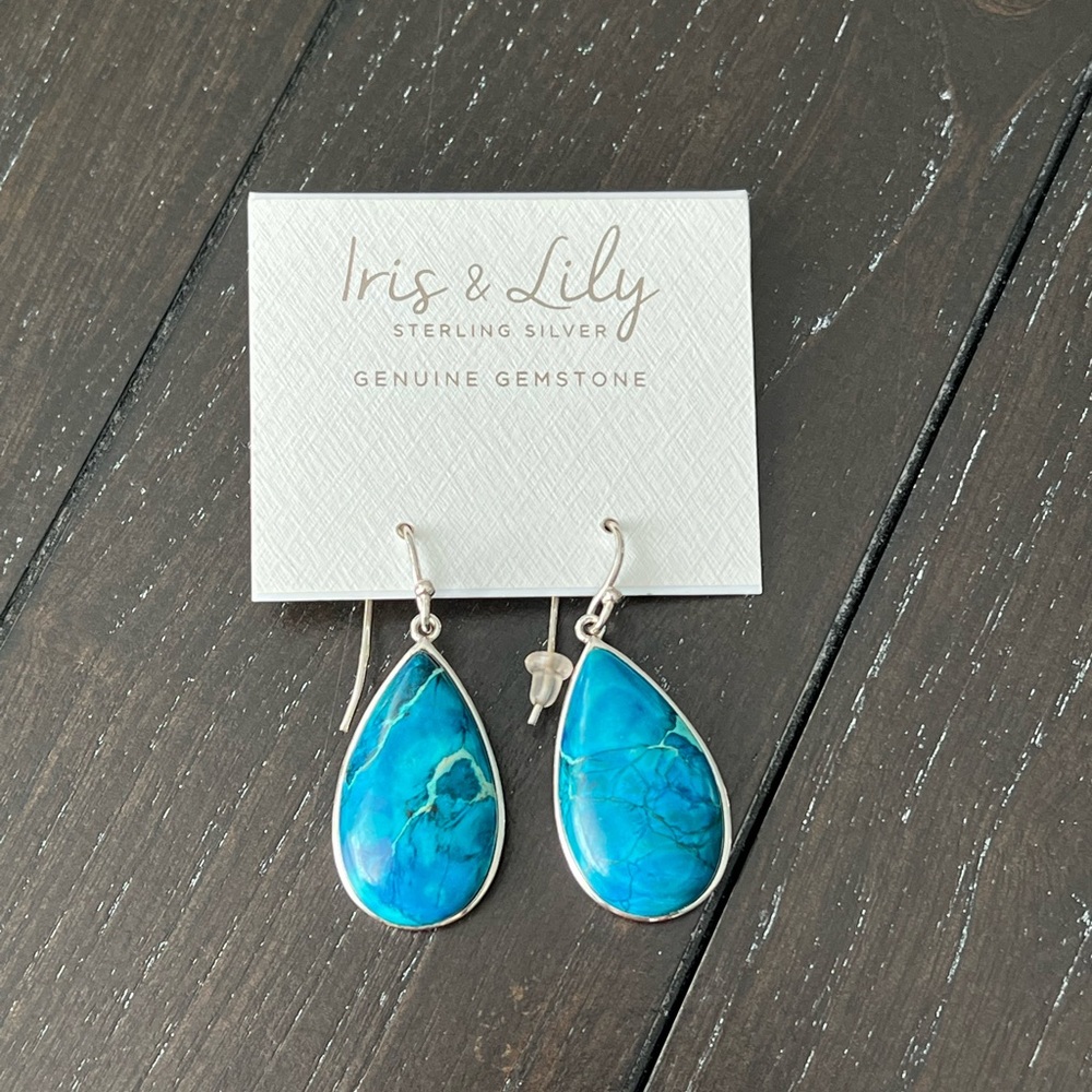 Iris & Lily Earrings - Picture 5 of 6